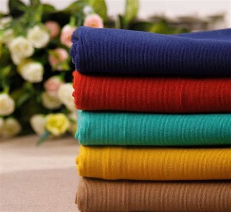 【图】针织布和梭织布的区别有哪些 3大区别教你学会辨别布料(3)_针织布和梭织布的区别_伊秀服饰网|yxlady.com