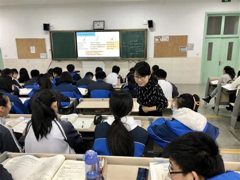 潍坊市教育信息化研究院调研组一行莅临高新双语学校_工作_智慧_校园