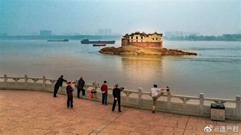 湖北鄂州观音阁，修建在万里长江中的建筑奇观……