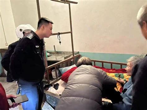 湖南102岁老人走失儿媳妇急得不行，民警搜山在竹林将其找回_唐英杰_邓桂妹_报警
