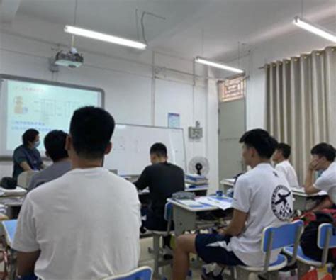 广州全程全日制高考复读补习班老师教的好不好？