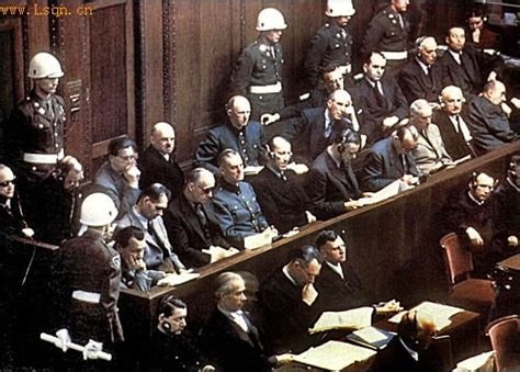 纳粹屠夫逃亡16年被捉住：1961年12月15日艾希曼判死刑|纳粹|犹太人|集中营_新浪新闻