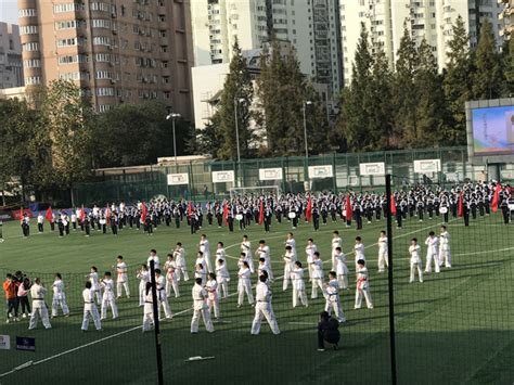 [黄浦]卢湾中学:"多样体育 无限精彩"-2018年卢湾中学校园运动会-教育频道-东方网