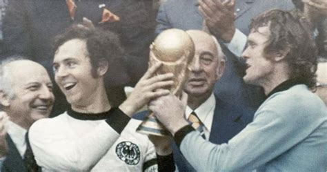 「足球」德国足球名人堂最佳十一人老照片：从贝肯鲍尔到席勒