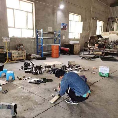 新疆挖掘机维修 -- 乌鲁木齐东阳晟飞机械设备有限公司