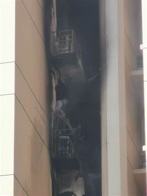 西城一居民家着火，整栋楼竟无灭火设备，住户：之前也发生过火灾 | 北晚新视觉