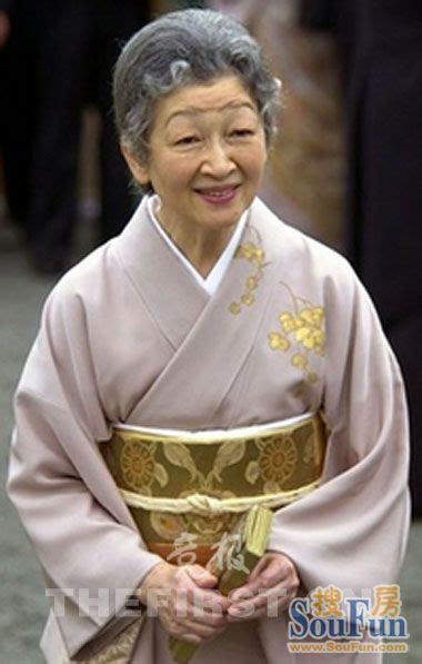 日本的和服，皇室成员穿上风格各不同，美智子皇后很有韵味