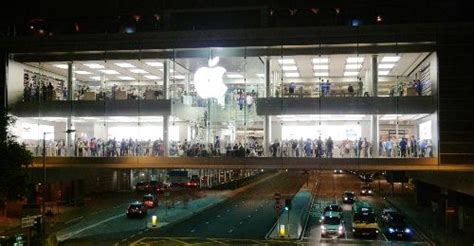 苹果上海静安旗舰店盛大开业，规格仅次于纽约第五大道店-企业动态-小熊财经