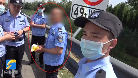 穿警服的社区副书记：不负重托，带领居民战疫复产克难题-千龙网·中国首都网
