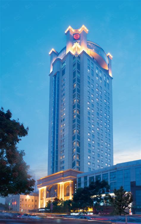 武汉会议室_武汉华天大酒店容纳800-1000人的会议场地-米特网