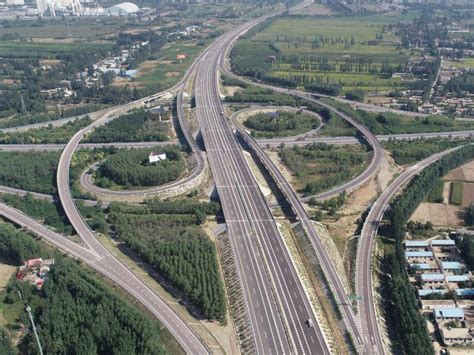 它是山西第一条高速，运营约26年，交通压力大，将扩至双向8车道_改扩建_高速公路_太旧