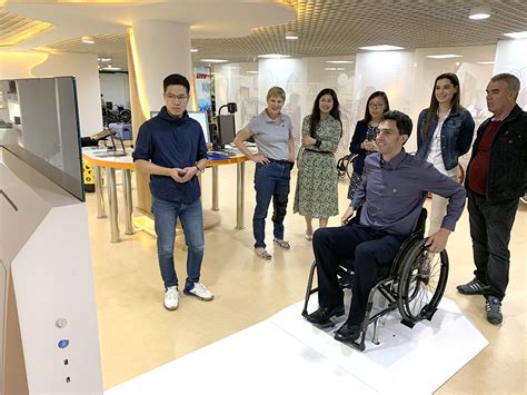 生物医学工程学院生物力学与康复工程学学系党支部组织参观中国残疾人辅助器具中心
