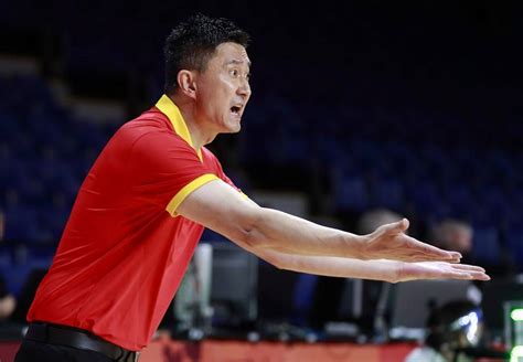 没有冷门！中国男篮迎来奥运落选赛首战杜锋崩盘_东方体育