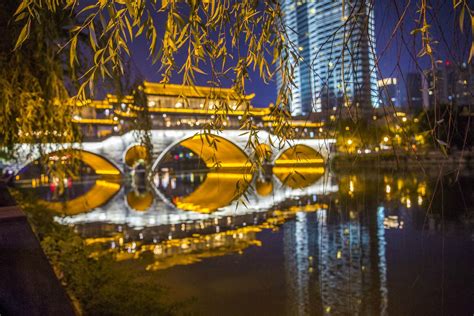 美丽的成都九眼桥夜景高清图片下载-正版图片500190624-摄图网