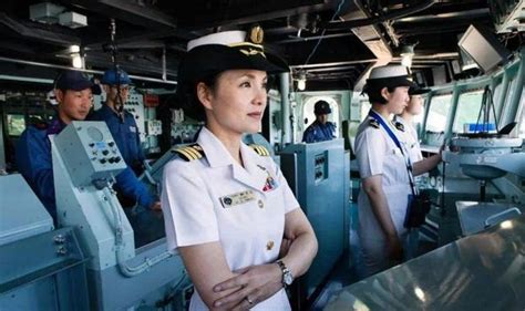 航空母舰的舰长是什么级别的军官，又是什么军衔_中国海军_海军的_辽宁