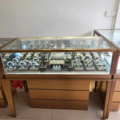义乌附近工厂 玻璃展柜定做 3d全定制实木展示柜 烤漆柜厂家直销-阿里巴巴