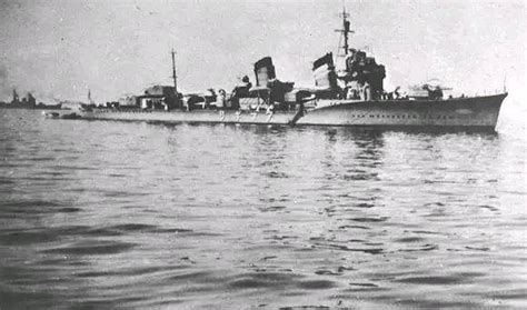 1941年5月27日德舰俾斯麦号被击沉 - 历史上的今天