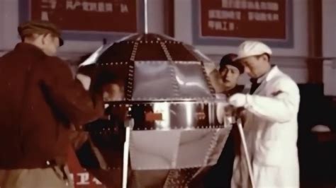 1970年4月24日9点35分我国第一颗人造卫星“东方红一号”发射成功