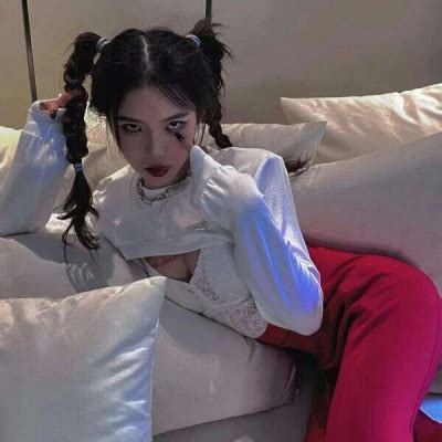温柔与霸道头像女生