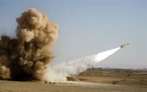 伊朗：成功试射第四代“征服者-110”导弹