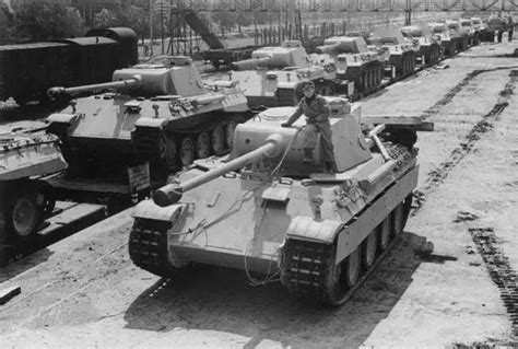 二战德国虎式和豹式满地跑! 为什么日本只能使用那些小型坦克?|坦克|虎式|二战_新浪新闻