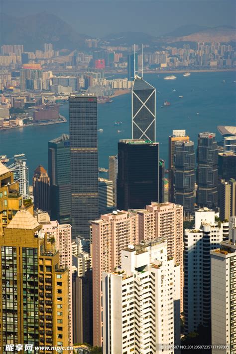 国产大飞机C919飞越香港维多利亚港 -天山网 - 新疆新闻门户