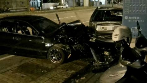 台湾一男子超速撞三车 逃逸未遂狠踹警察还问:人死了没?__凤凰网