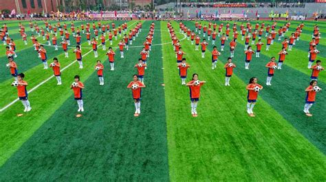 学习锻炼两不误——北洋园校区户外体育课进行时-天津大学新闻网
