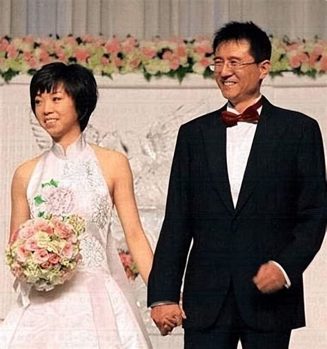 张怡宁老公徐威个人资料 身价千万的她为何要嫁给大20岁的老头（2）_体育新闻_海峡网