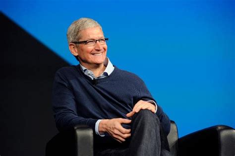 苹果CEO库克曾送给特朗普一台Mac Pro 竟是2020款最便宜版本_TechWeb