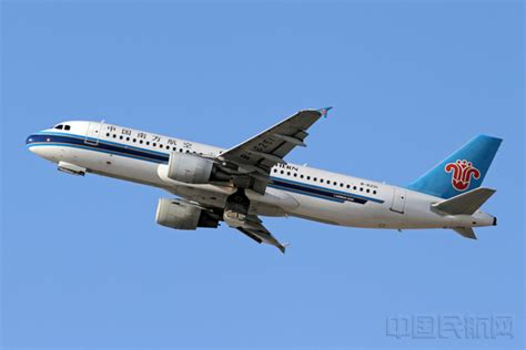 春秋航空A320-200和南方航空A320图片各一张，要高清_百度知道