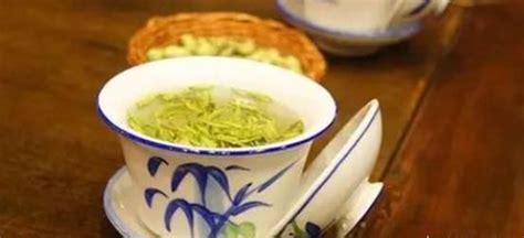 中国古代是用时辰计时的，那“一炷香”、“一盏茶”的时间是多久