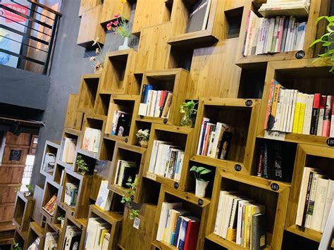英国旅行不能错过 最酷的连锁书店(水石) 集合咖啡早餐+书+礼品