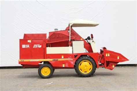福田雷沃M400-B拖拉机_库尔勒拓疆农业机械销售有限责任公司_新疆
