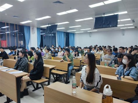 我院举办研究生科研经验分享会-医学院