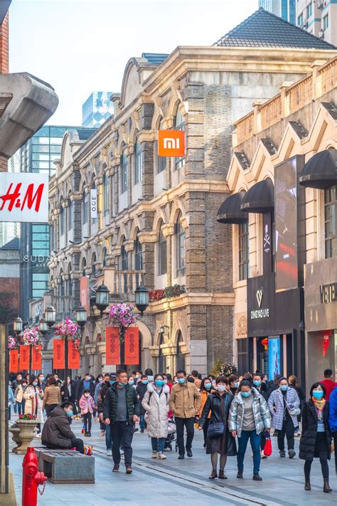 武汉哪个步行街值得去 光谷、汉街、江汉路哪个更适合逛街_旅泊网
