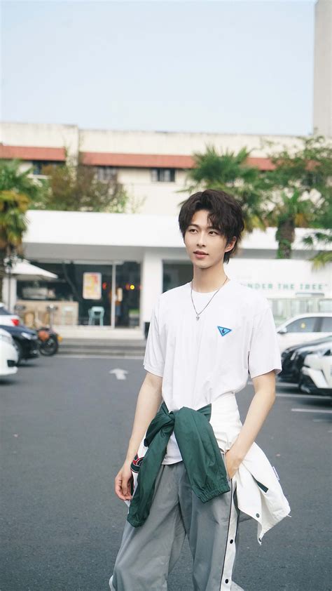 李歌洋图片