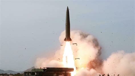 韩国军方：朝鲜东部海域发射不明飞行物_凤凰网视频_凤凰网