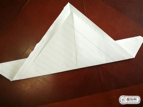 折纸折成三角形平面(平面三角形折纸教程) | 抖兔教育