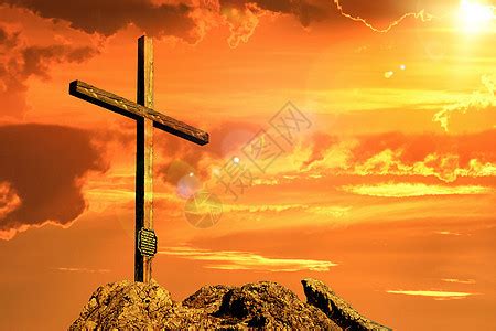 黄昏下十字架图片素材-正版创意图片500560206-摄图网
