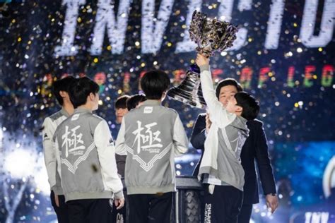 IG夺得《英雄联盟》S8总冠军:创造中国电竞历史 | 游戏大观 | GameLook.com.cn
