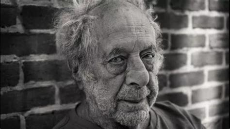 摄影师罗伯特·弗兰克去世,回顾一代美国记忆