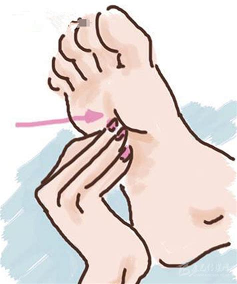 【脚趾缝脱皮发痒】【图】脚趾缝脱皮发痒怎样引起的 6种预防方法要知道(2)_伊秀健康|yxlady.com