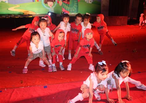 六一儿童节图片舞蹈,一年级六一儿童节舞蹈_大山谷图库