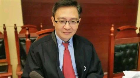 记者采访胡鑫宇家属代理律师：会根据调查结果尽全力维护其合法权益