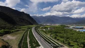川藏铁路，撬动区域格局_西部决策网_国家一类新闻网站