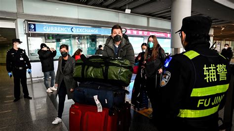 中国移民管理局：中国优化疫情防控措施后出入境人员数量呈现稳步增长、有序恢复的态势 - 2023年1月13日, 俄罗斯卫星通讯社
