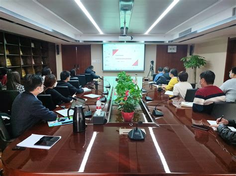 泓源公司法务部开展法律知识培训_市产投集团