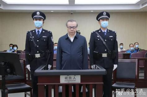 中国审判-李芬：“微笑法官”李芬