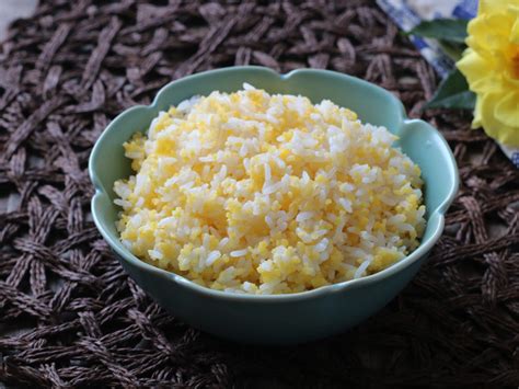 【玉米渣米饭（粗粮和大米最佳比例）的做法步骤图】龙宝美食小厨房_下厨房